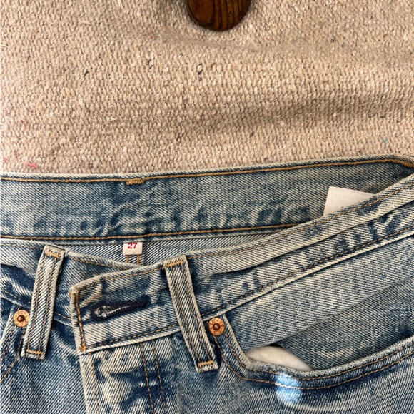 Levi’s Distressed Jeans - Picture 2 of 9